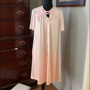 Vintage Peach gown and robe size S NWT